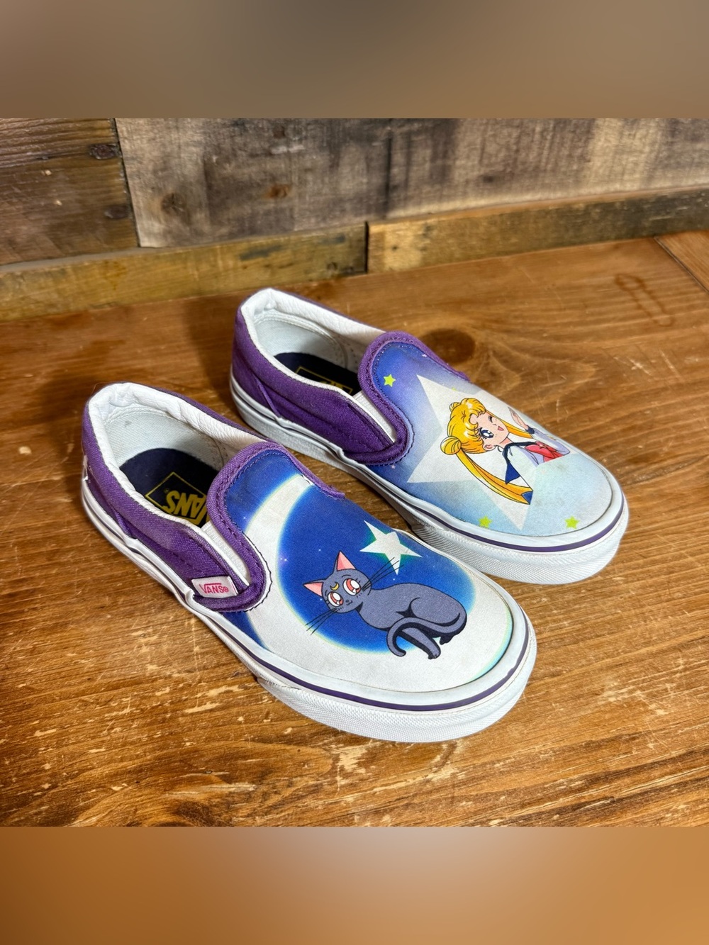 Vans Pretty Guardian Sailor Moon Kids slip-on Size 1 Youth 721356